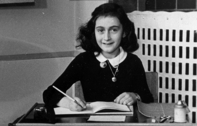 Anne Frank 10 Ergreifende Zitate Eines Tapferen Mädchens Mymonkde